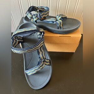 TEVA Kid’s Hurricane XLT 2 Sandal / Kishi dark blue / Size: 2 / Spring / Summer